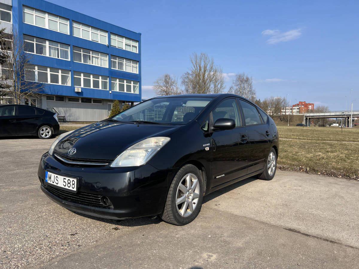 Toyota-Prius-1646